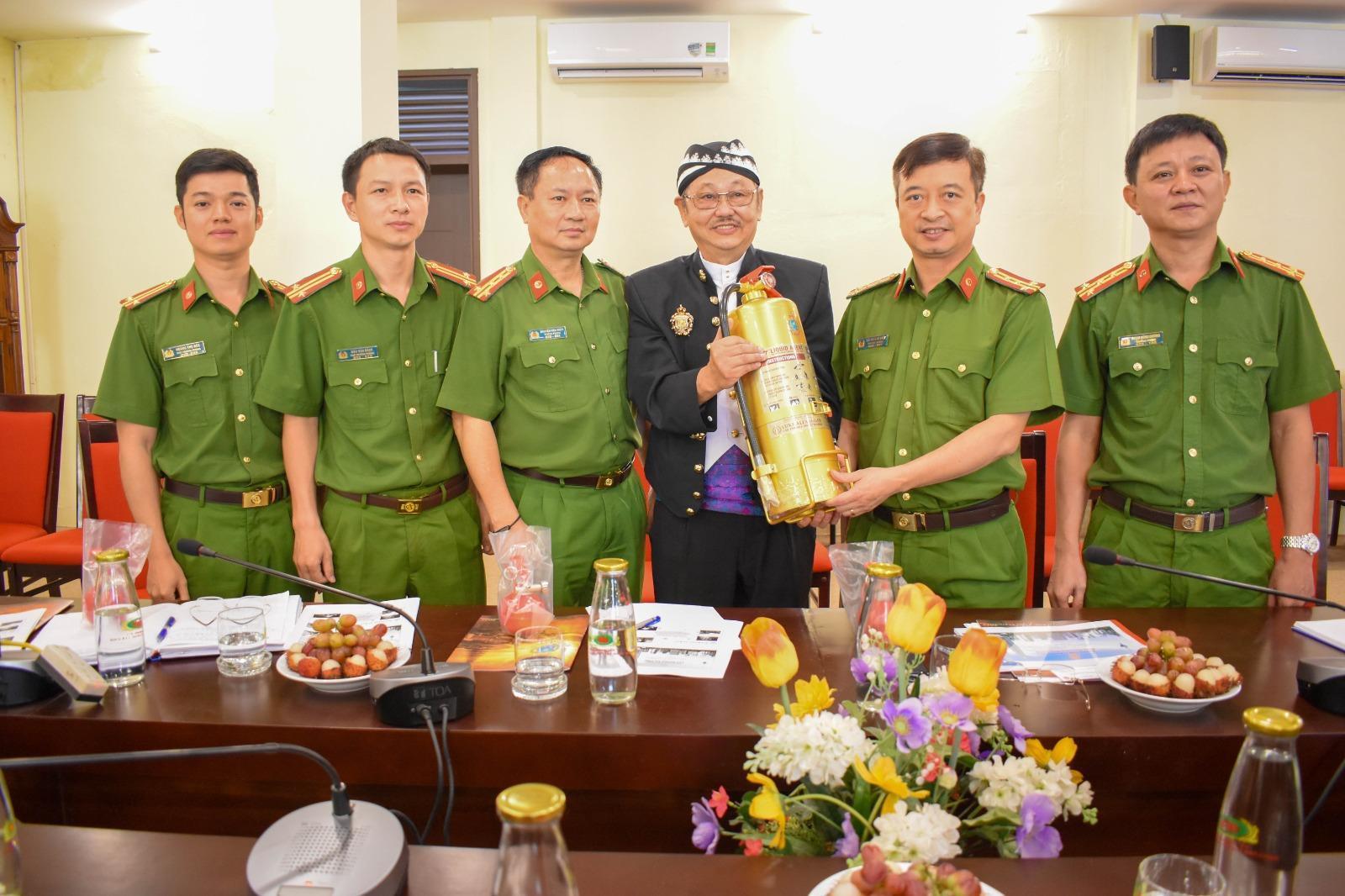 Mataram’s Official Visit to Vietnam Fire Rescue Police Department